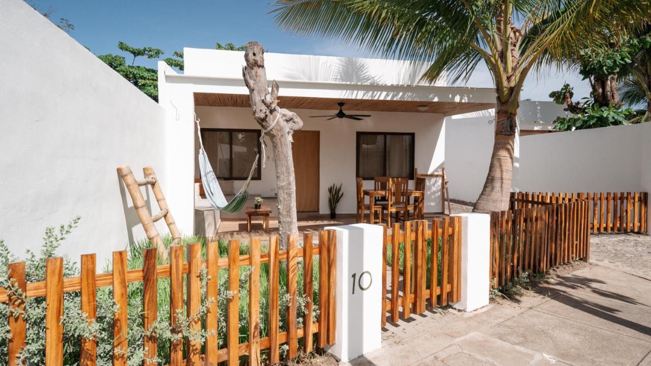 Coco Surf Tropical Village La Libertad Bagian luar foto