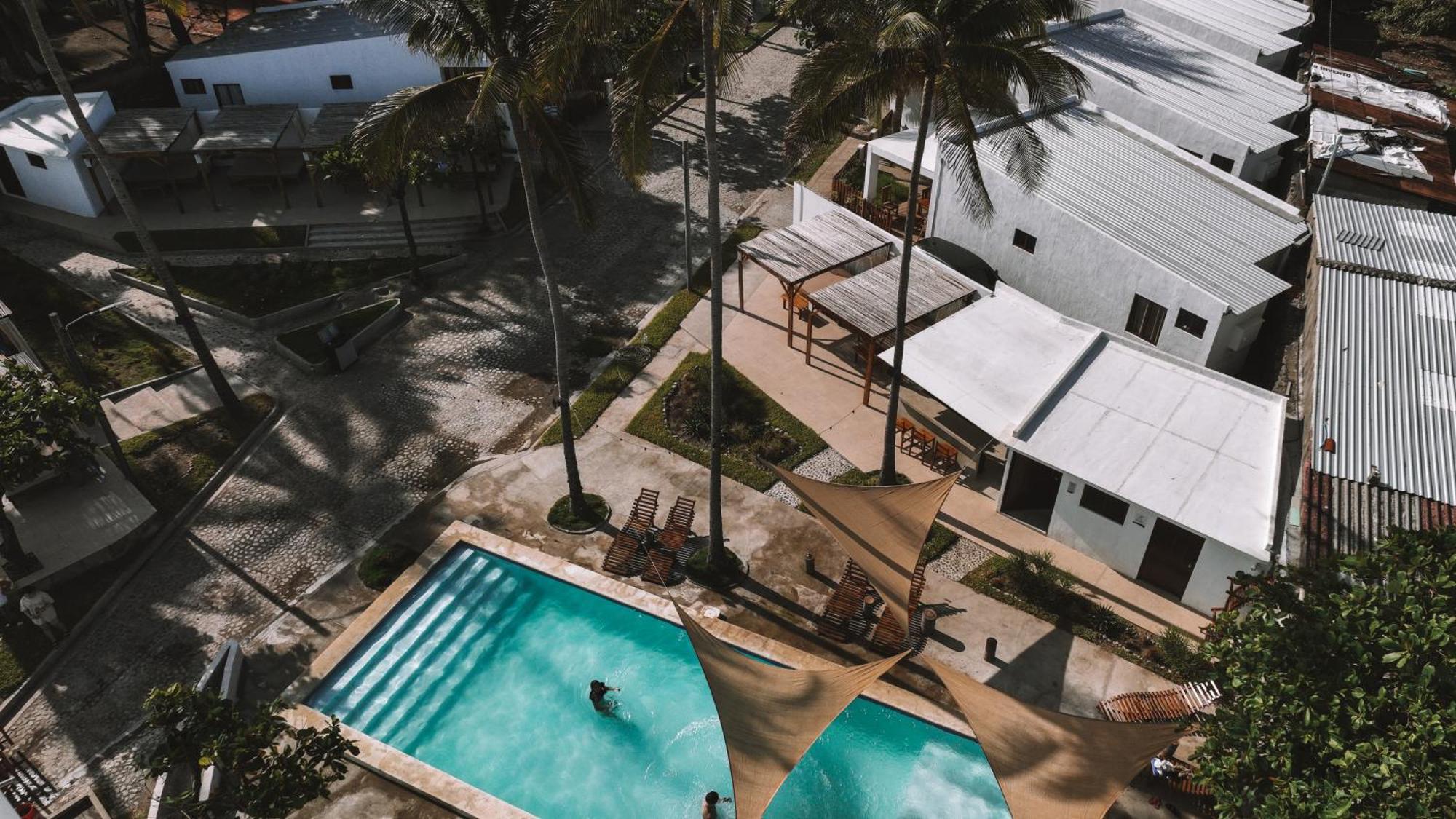 Coco Surf Tropical Village La Libertad Bagian luar foto